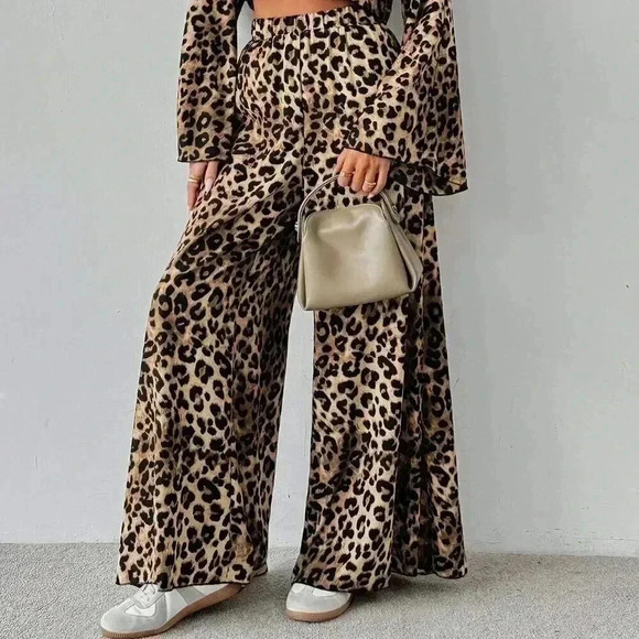 Multicolor Casual Women's Leopard Print Crew Neck Crop Top & Wide Leg Pants Set - Picture 3 of 5
